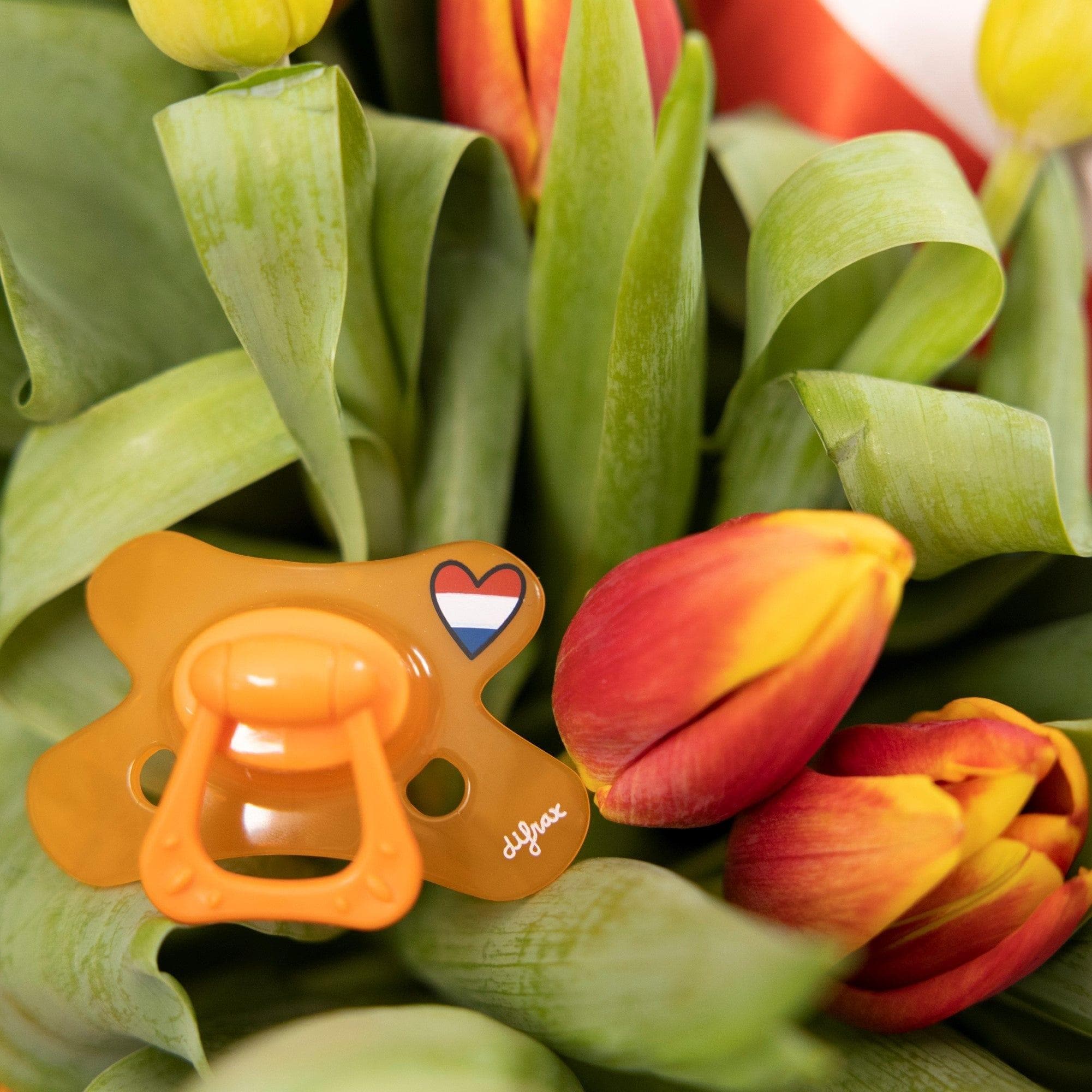 difrax-sucette-holland-12-mois-orange image 3